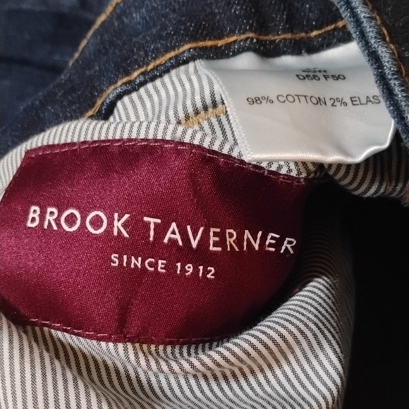 Classic Blue Women's Jeans - Picture 2 of 5